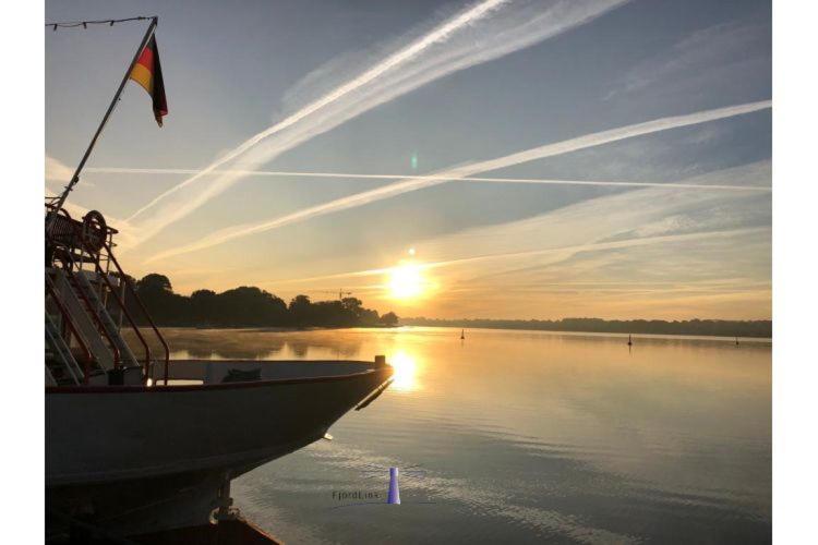 Hausboot Fjord Aries Mit Dachterrasse In Schleswig Hotel Bagian luar foto