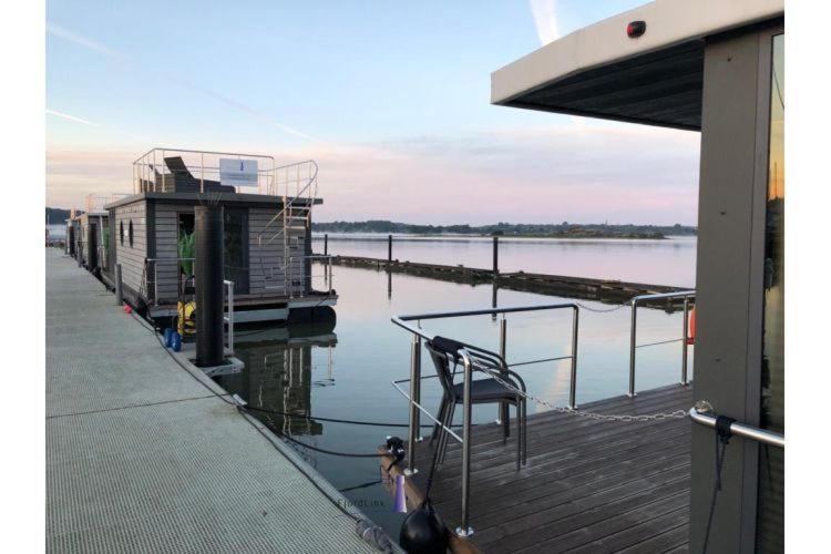 Hausboot Fjord Aries Mit Dachterrasse In Schleswig Hotel Bagian luar foto